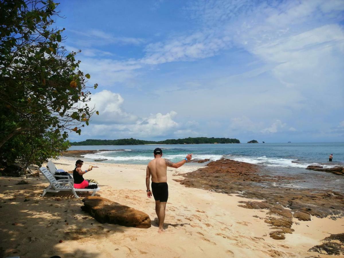 Sonny Island Resort Cabanas Frente Al Mar Punta Bajo Rico Экстерьер фото